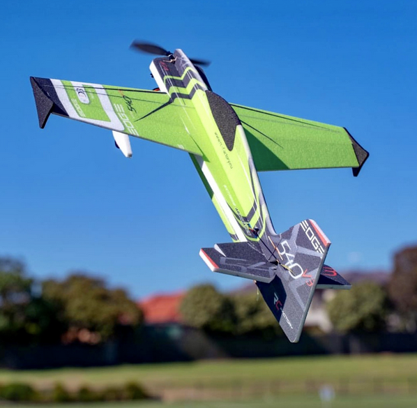 Edge 540 V3 XL Vert 1060mm Rc Factory  Voltige